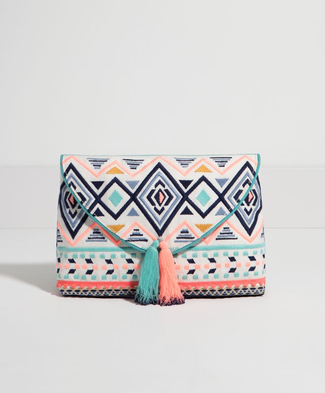 Bolso cartera de Oysho. Precio: 12'99€