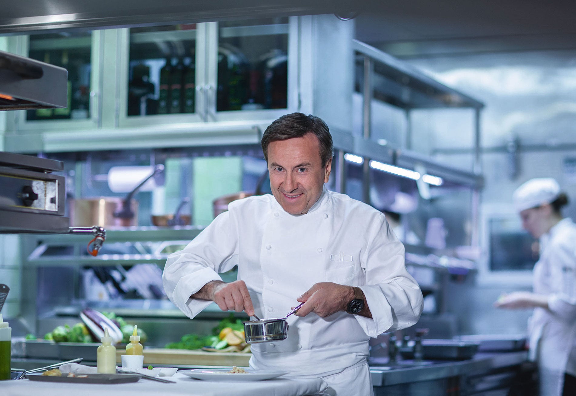 Daniel Boulud ofrece 18.000 comidas saludables a domicilio para ancianos de Nueva York.