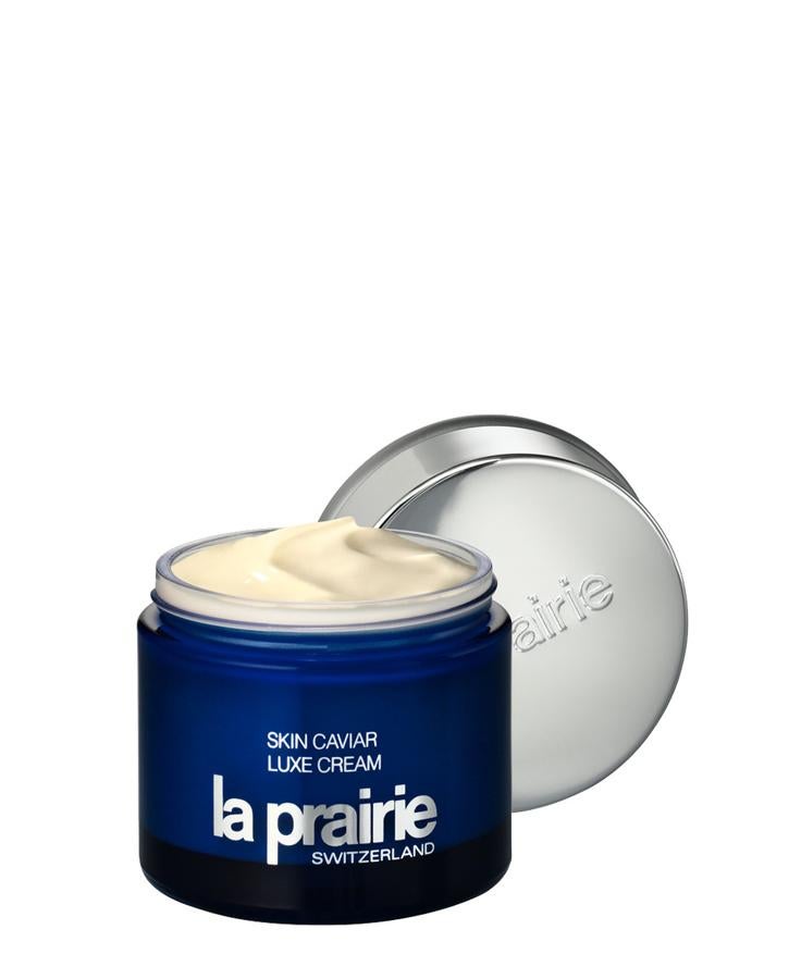 Crema hidratante que potencia las funciones naturales de la piel, el extracto de caviar reafirma y nutre por ser rico en proteínas y aporta mucha energía a la piel. (350 €)