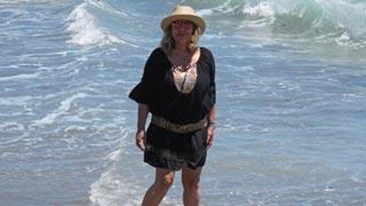 Fotos: Terelu Campos le hace sombra a Ana Obregón con este posado en Marbella