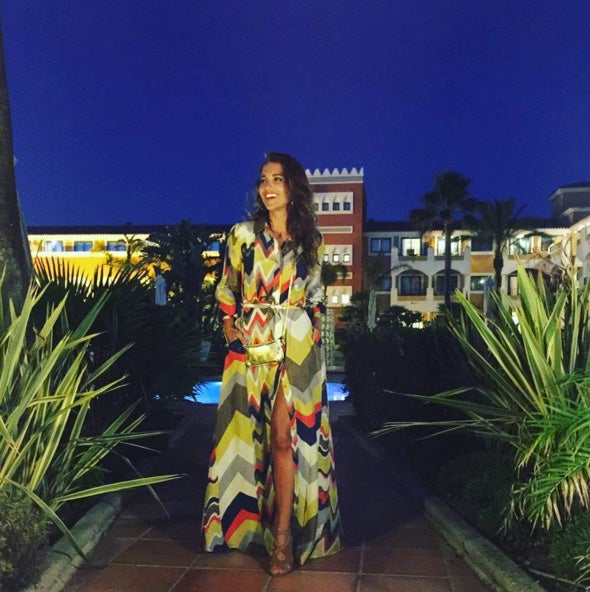 Otra de las famosas que sabe cómo sacar el máximo partido a las noches de verano es la actriz Paula Echevarría