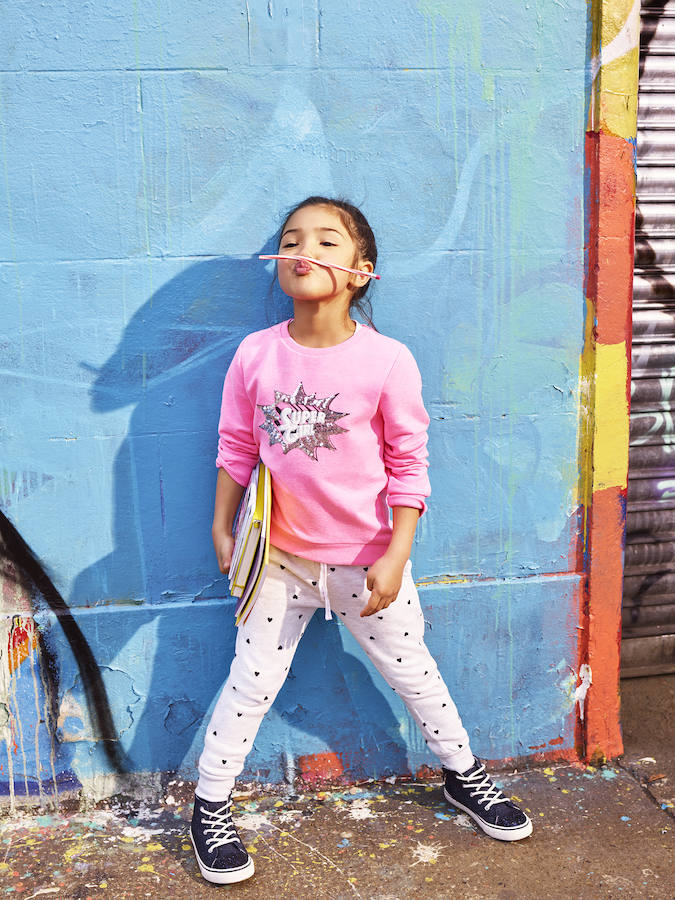 Divertida propuesta de Primark para las peques de la casa con pantalón de algodón y sudadera
