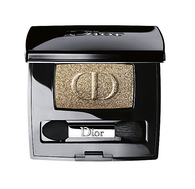 Sombra Diorshow Mono Lustuous Smoky en tono Fire de Dior (34 €).