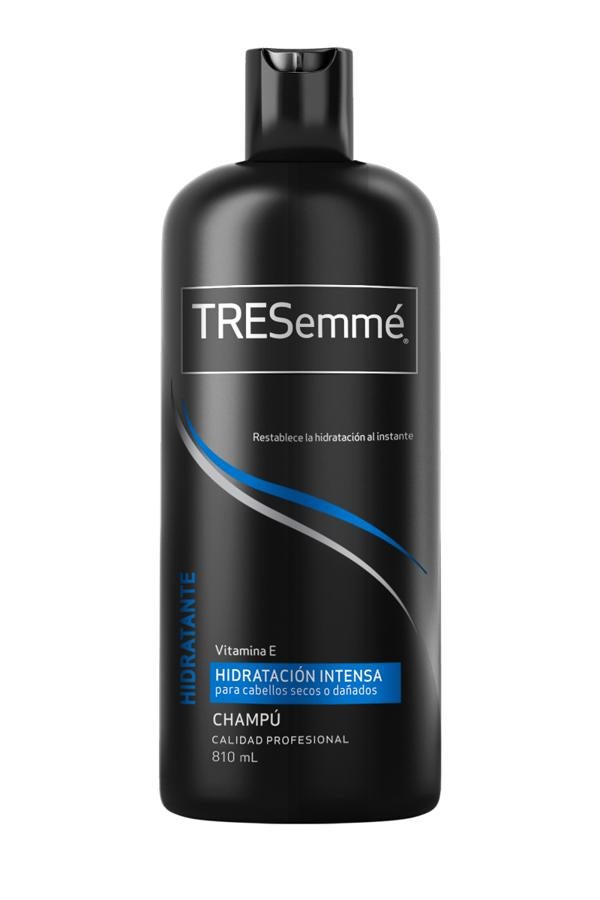 Devuelve la hidratación al mismo tiempo que lo fortalece. Enriquecido con Vitamina E y extractos naturales de girasol, aporta fuerza y previene el cabello dañado. Su fórmula aporta la hidratación donde el cabello más lo necesita. Todos los productos de la gama trabajan conjuntamente para tratar las áreas más débiles y dañadas del cabello. (5,39€).