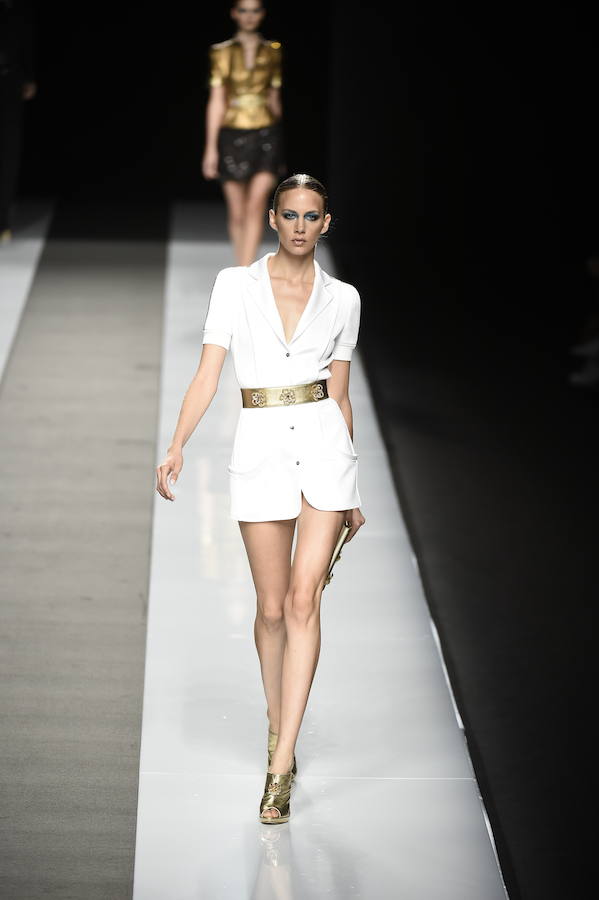 Una de las propuestas en blanco para el verano que viene del diseñador