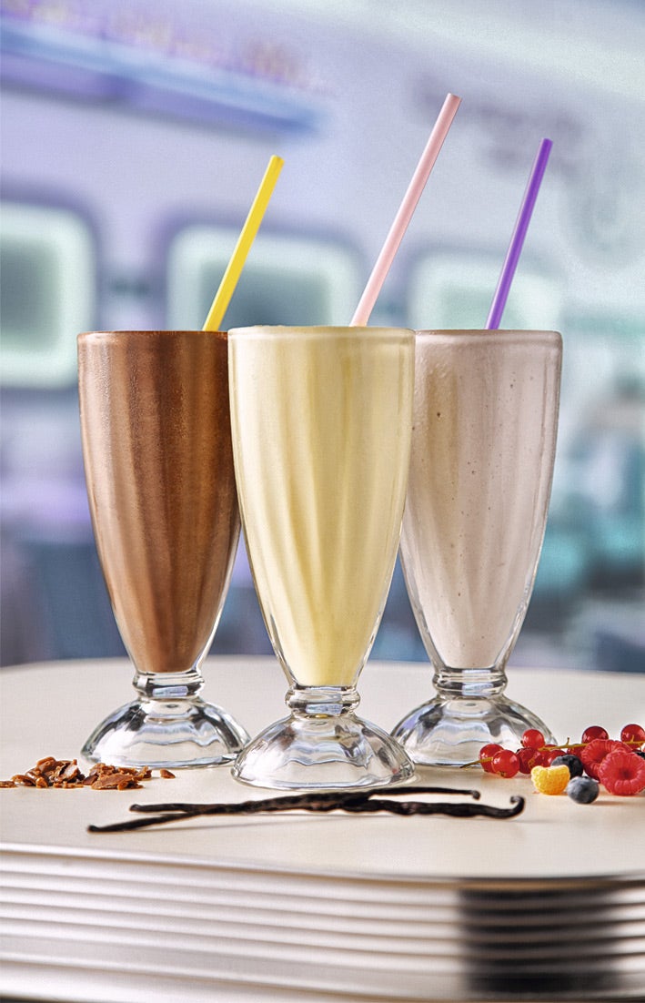 Hay propuestas como el Mint Chocolate Chip con licor de menta, Oreo, helado de vainilla y nata; o el Tennesse Jack, de Jack Daniels, de Tommy Mels. Prueba también las mezclas más arriesgadas en Please Dont Tell by World Class, la coctelería de Nueva York que se ha instalado en formato pop-up en el hotel Mandarin de Barcelona durante este mes.