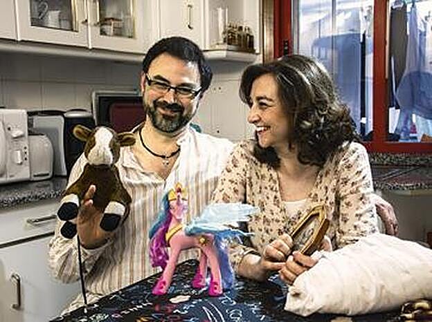 Antonio y Ana. Padres han acogido a niños de diferentes edades. Todos resaltan las ventajas de su experiencia.