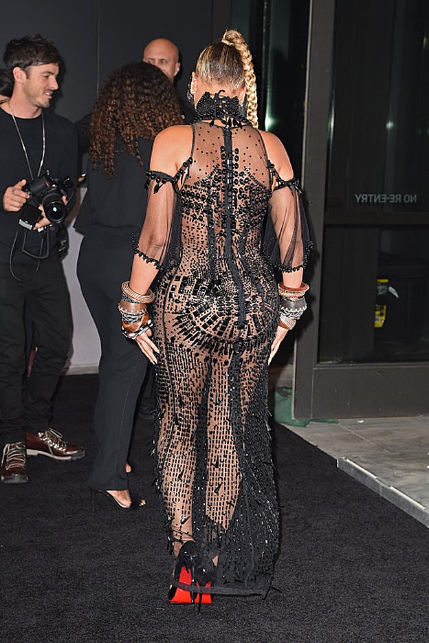 Beyoncé, con zapatos de Louboutin.