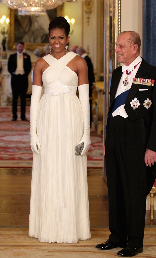 Impresionante Michelle Obama de Tom Ford en una cena en el Palacio de Buckingham en 2011.