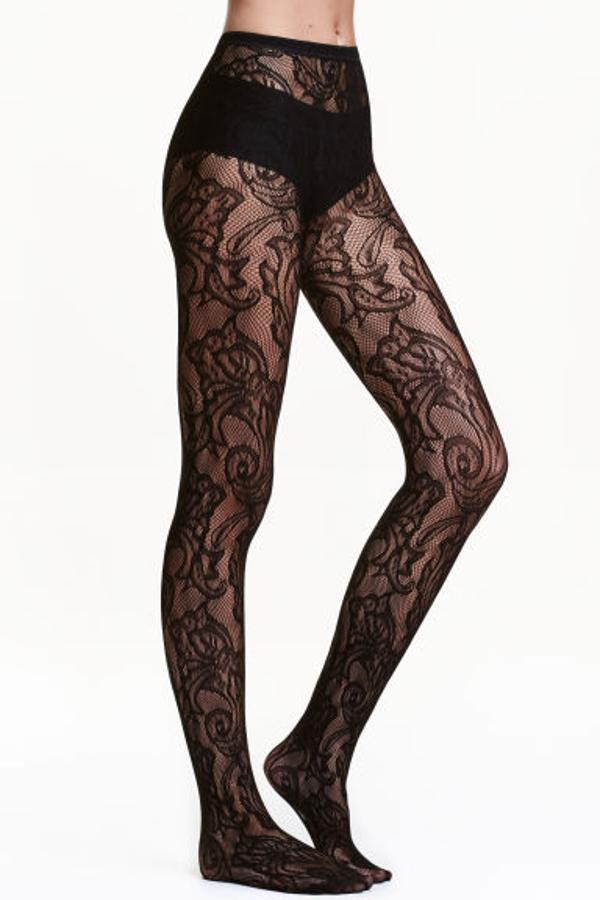 Al más puro estilo Gucci, estas medias de H&M combinan la red con el efecto tatuaje gracias al estampado. Precio: 9,99 euros.