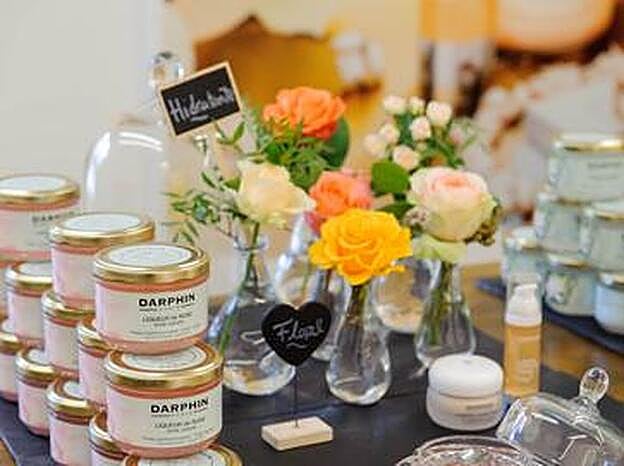 El aceite esencial de Rosa aporta la hidratación que tu piel necesita.