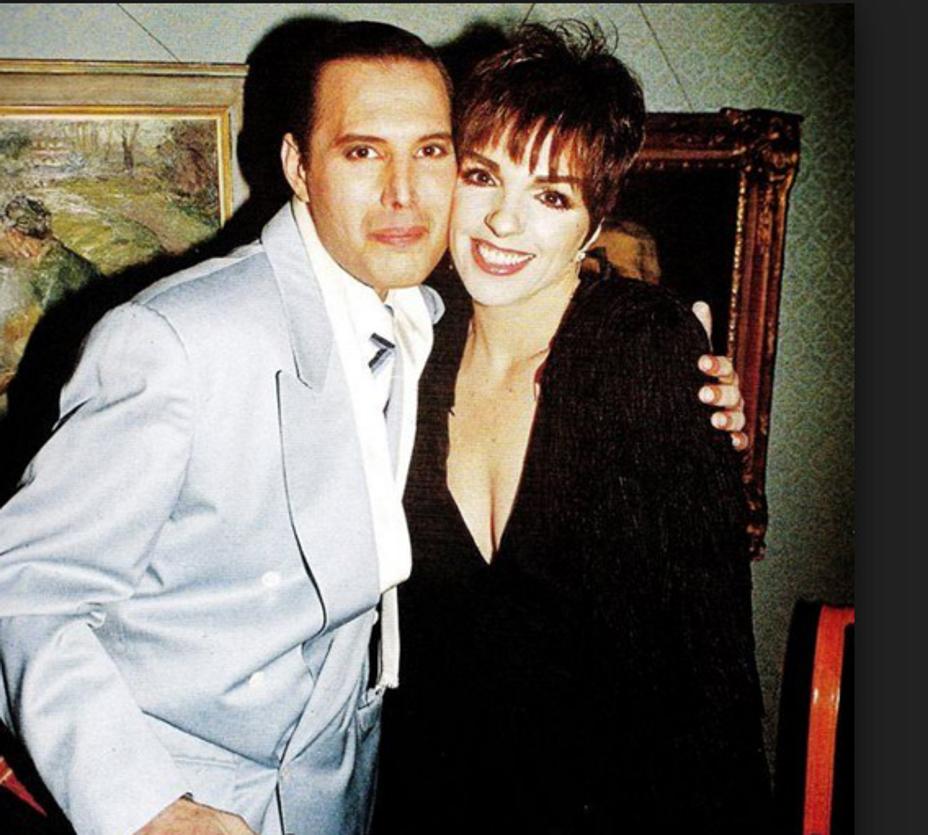 Los ídolos: Sentía una profunda admiración por Aretha Franklin y Jimi Hendrix. Y Liza Minelli era su actriz favorita.