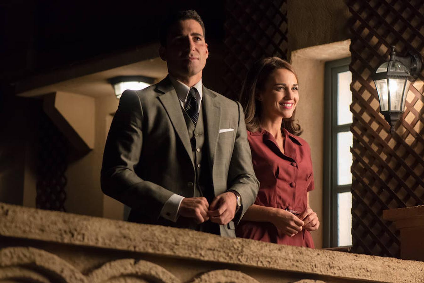 Paula Echevarría y Miguel Ángel Silvestre interpretan a Ana Ribera y Alberto Márquez.