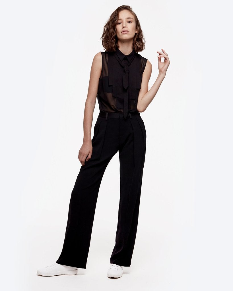 Camisa con transparencias de Daya by Zendaya (Precio: $26 rebajado de $38)