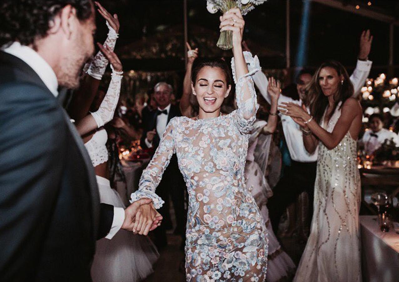 La hija del presidente de la firma Pronovias despidió la solteria con una gran fiesta en la que, por supuesto, no faltaron los exclusivos diseños en sus vestidos de novia. Se casó en julio y lo hizo con el con el empresario Ediz Elhadef.