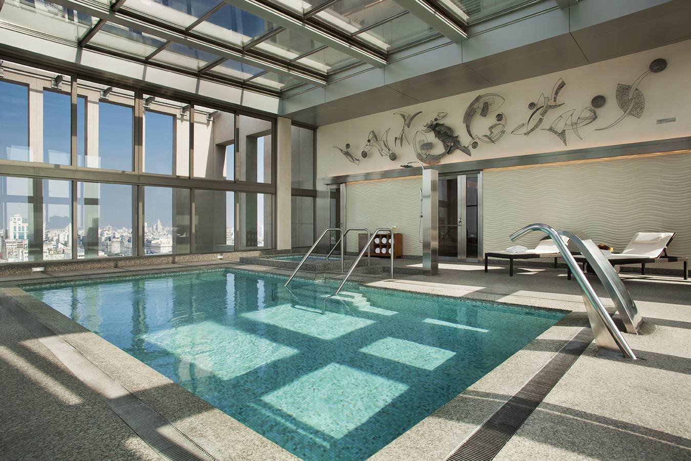 Buenos Aires será la primera ciudad Art Basel. El hotel Alvear Icon te ayudará a disfrutarla. alvearhotels.com.