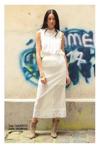 ¿Una boda folk? Este conjunto de Belair es para ti. ¡Atrévete a llevarlo con botas de estilo 'country'... e incluso con sombrero!