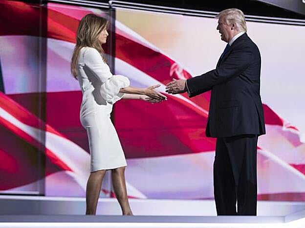 El vestido de Roksanda que Melania Trump hizo que se agotara..