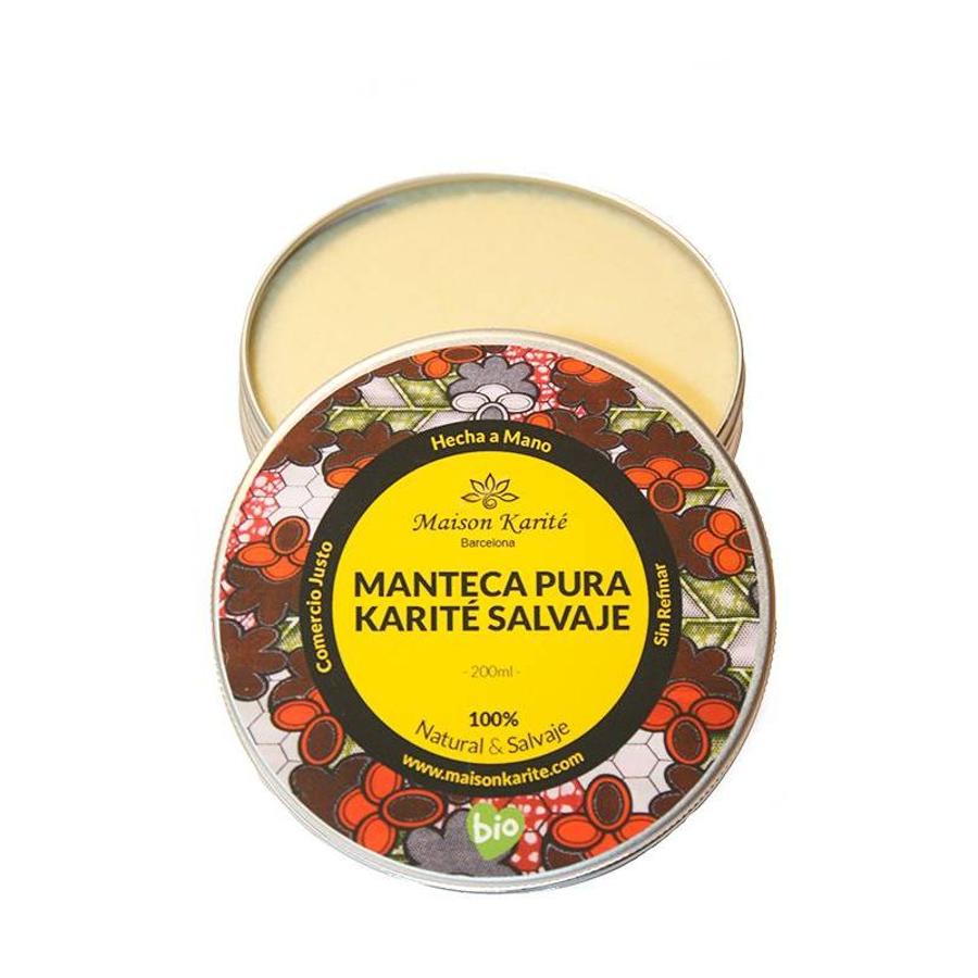 La Manteca de Karité pura sin refinar procede de oeste y centro de África. Elaborada bajo protocolos de comercio justo. Con muy poca cantidad logra hidratar, nutrir, calmar, regenerar... dejando la piel suave y con brillo natural. Además es un magnífico producto todo terreno, para rostro y cuerpo. (19,90€, en www.sensiblebio.com)