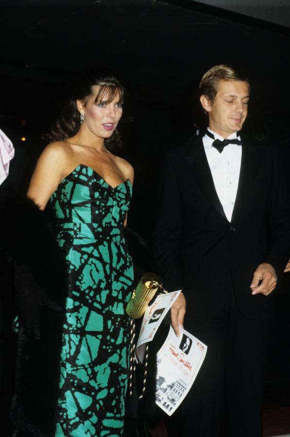 Un año después de casarse, la pareja acudió al concierto de Frank Sinatra en el Moulin Rouge de París. Ella estaba espectacular.