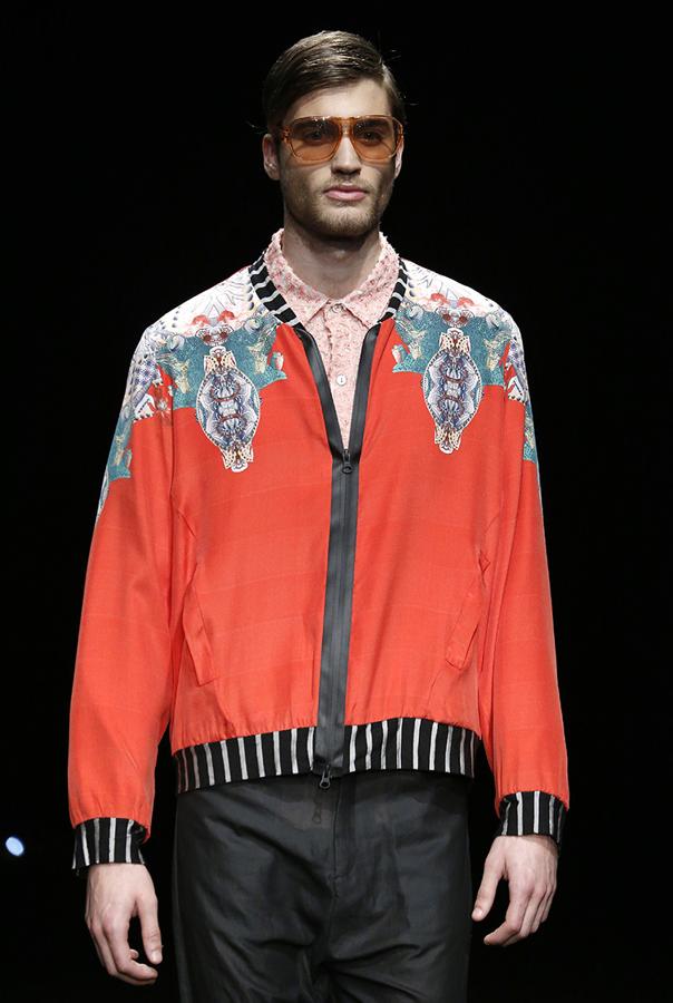 El rojo, uno de los colores que más han triunfado en la pasarela de Custo