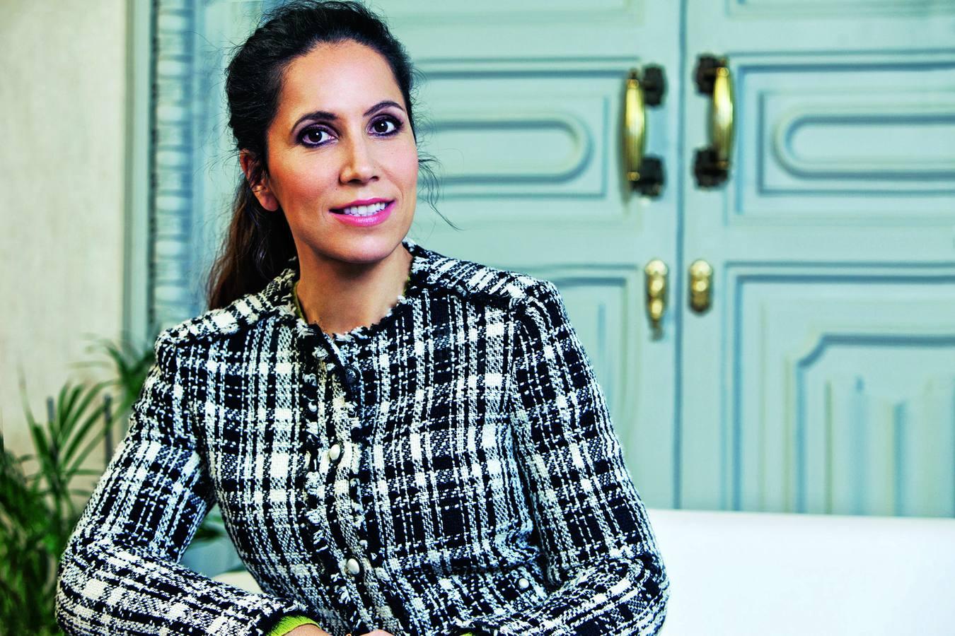 Lleva 15 años ejerciendo en Madrid y luego en León, su ciudad natal. En el juicio por el asesinato de la presidenta del PP de León, Isabel Carrasco, fue la abogada de la acusación particular y la única mujer.