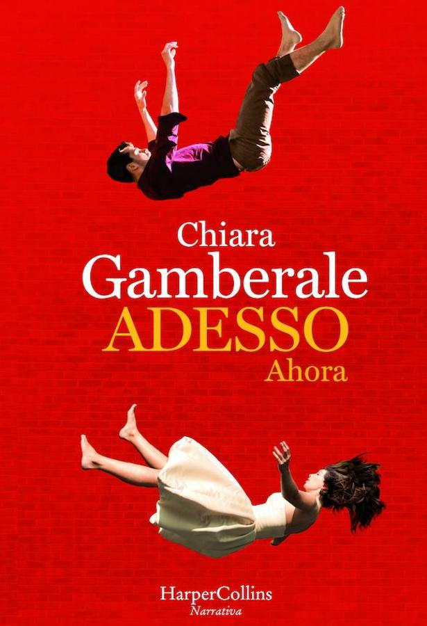 Después del éxito de La luz en la casa de los demás, Gamberale vuelve con esta tragicómica novela sobre las entretelas del amor a largo plazo, con todas sus dudas, dobles sentidos, saltos al vacío y pasos atrás. Divertida, tierna y honesta como la vida misma. Adesso. Chiara Gamberale. HarperCollins.