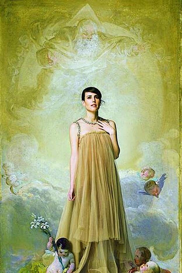 Natalia de Molina como una Inmaculada Concepción vestida de Jorge Vázquez.