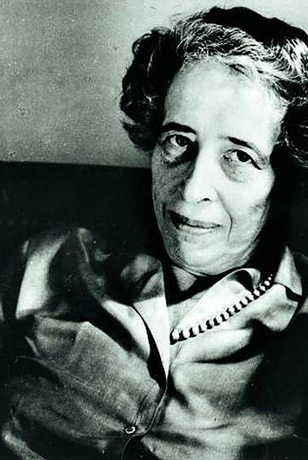 La filósofa y profesora Hannah Arendt.