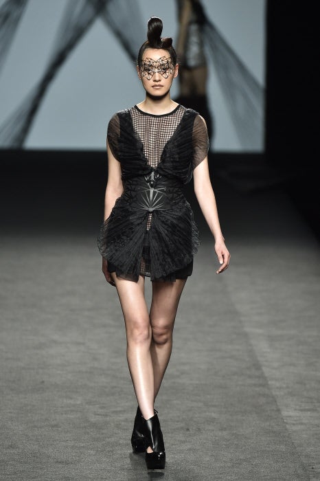 El patronaje arquitectónico siempre es uno de los fuertes de las colecciones de Maya Hansen