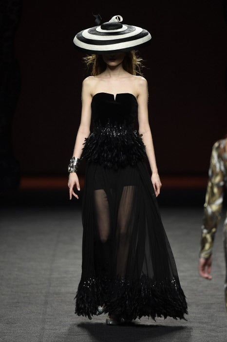 La elegancia hecha vestido.