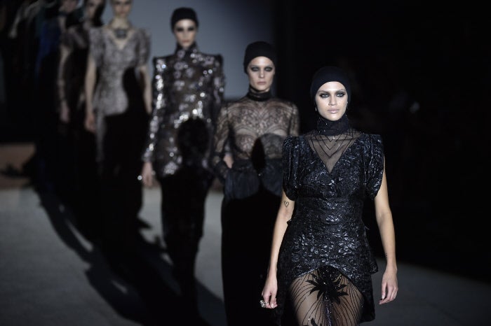 Malene presentó una colección elegante y sofisticada en la que el negro fue el auténtico protagonista.