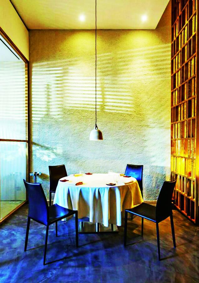 Metamorfosi fusional la cocina del Lazio y la de América del Sur, con la firma del joven chef colombiano Roy Cáceres. metamorfosiroma.it.