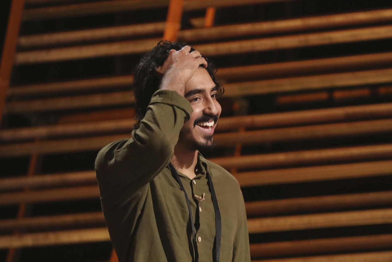 Dev patel, nominado como Mejor actor de reparto, prepara su aparición en la gala de los Oscar.