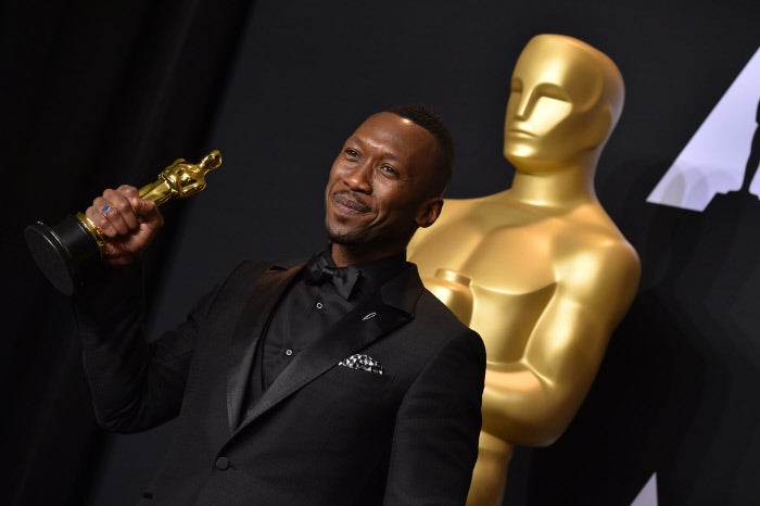 Mahershala Ali, ganador del Oscar al mejor actor de reparto por 'Moonlight'. (