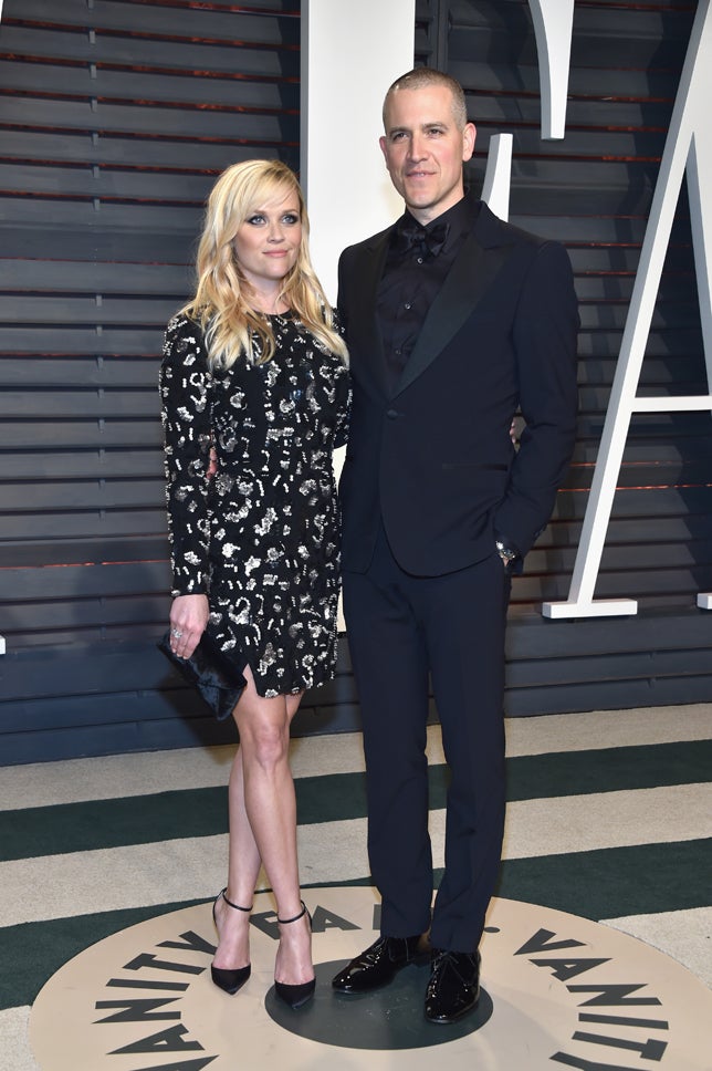 La actriz fue de las pocas que eligió el minivestido, en este caso, un modelo joya firmado por Michael Kors.