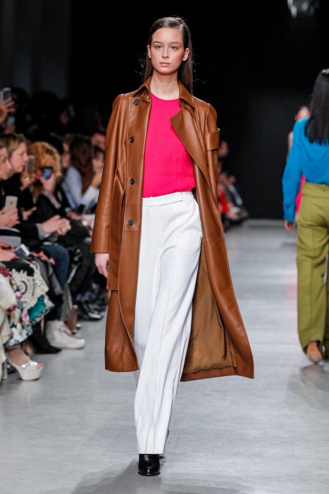 Los cortes limpios y las prendas sin artificios marcan las novedades de Guy Laroche.