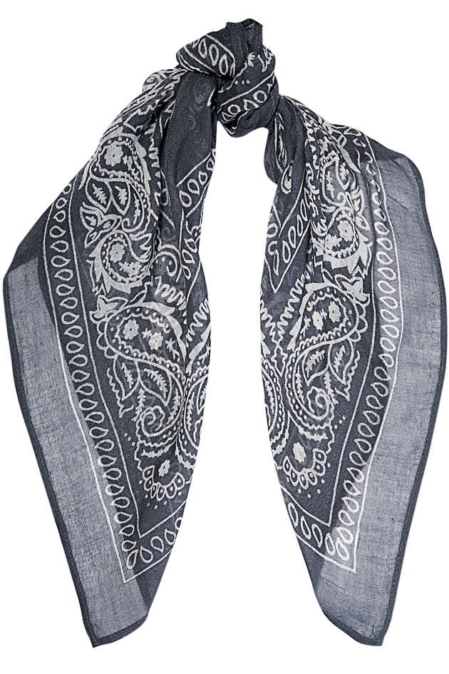 Pañuelo de Chan Luu.