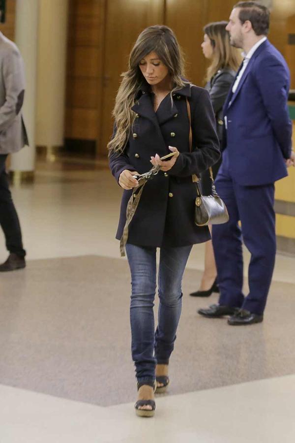 Marta González con cara de dolor en la despedida al diestro.