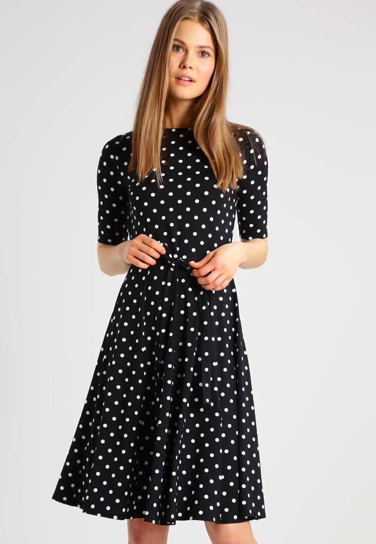 Otra de las novedades de la temporada en blanco y negro (Precio: 54.95 euros)