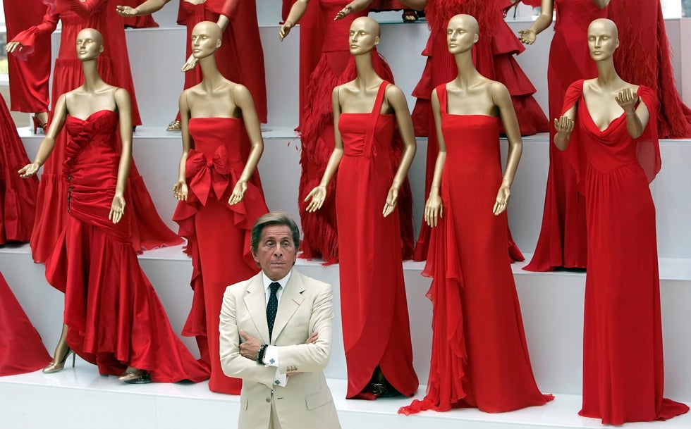 Valentino se enamoró del rojo español llamado ahora rojo Valentino. (Roma, 2007)