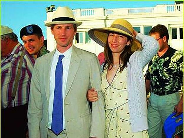 Con el director de cine Spike Jonze, con el que estuvo casada entre 1999 y 2003