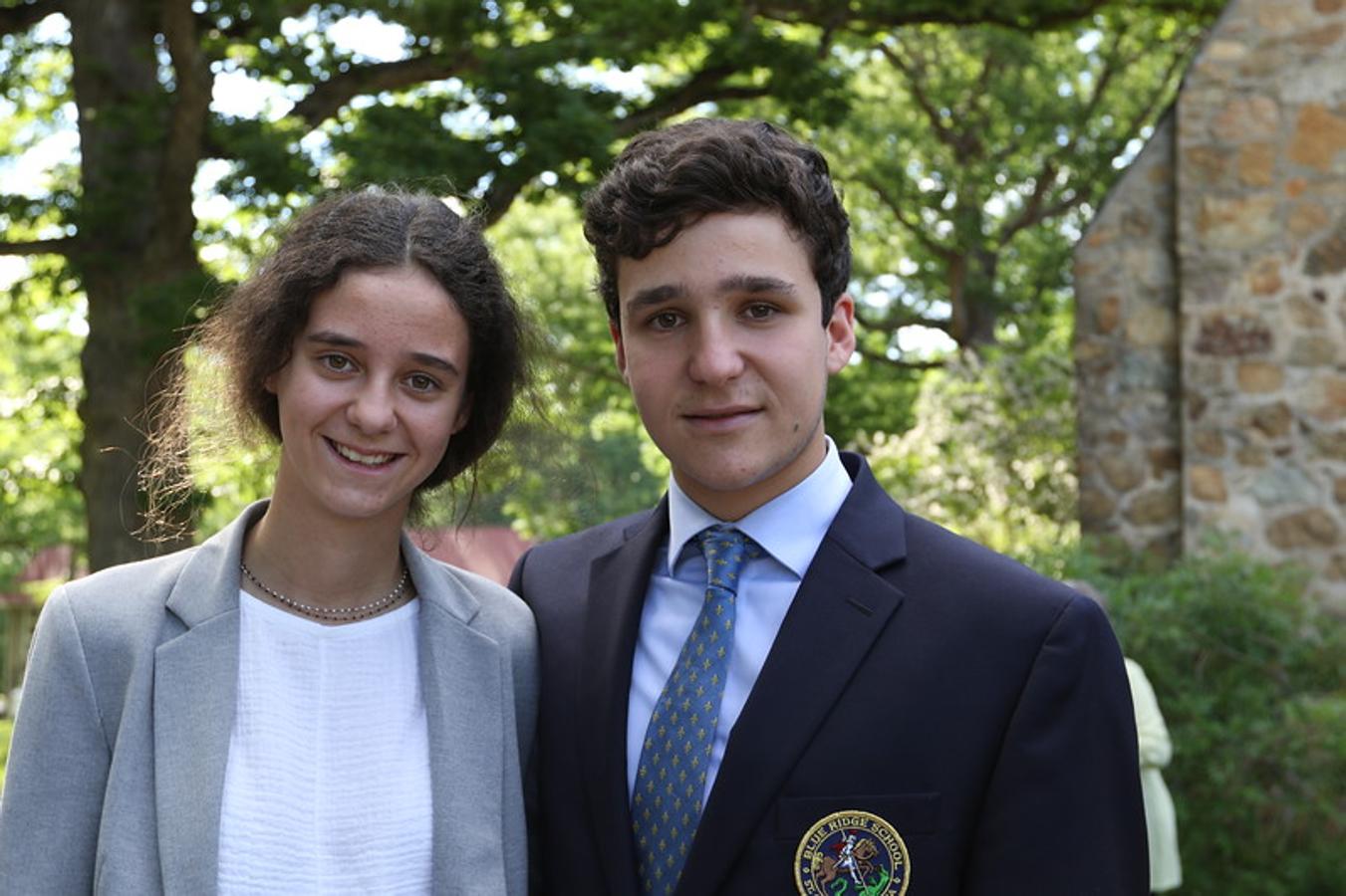 Felipe Juan Froilán con su hermana, Victoria Federica.