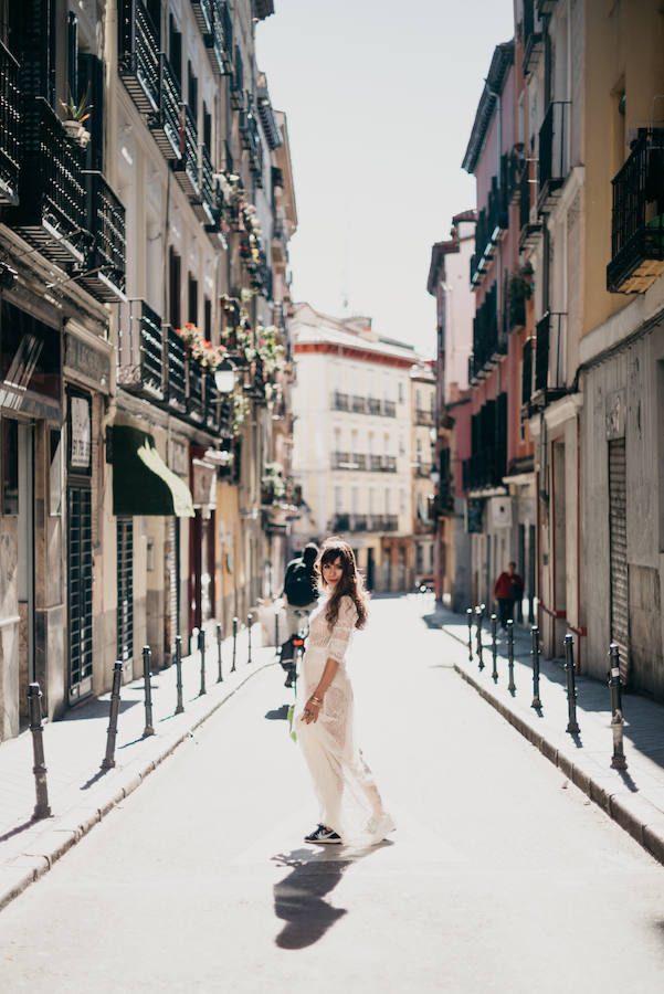 Una novia urbana, atrevida y que busca ser ella misma también el día de su boda. Una novia auténtica... y perfecta.