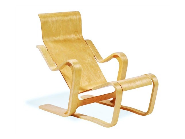 Marcel Breuer es conocido, sobre todo, por su obra arquitectónica en hormigón, pero también trabajó la madera laminada. isokonplus.com.