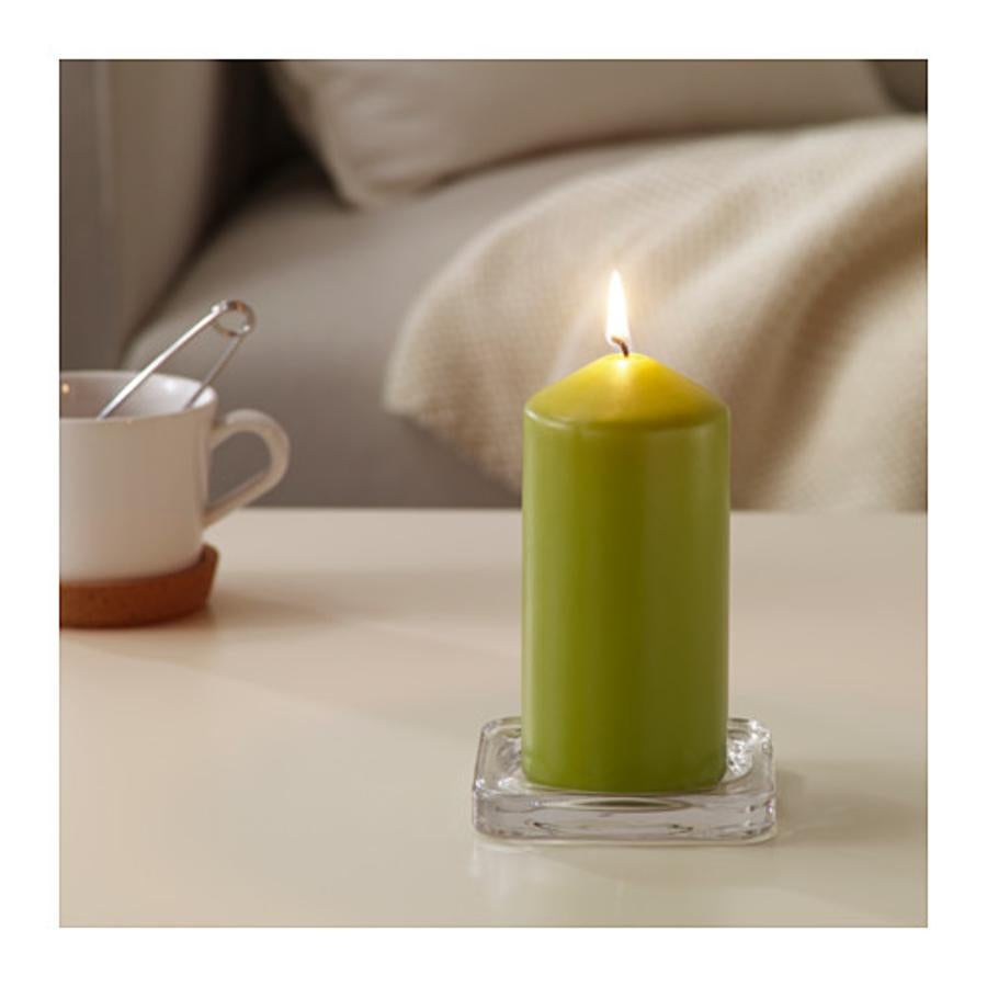 Vela gruesa sin perfume de Ikea (1'39€).