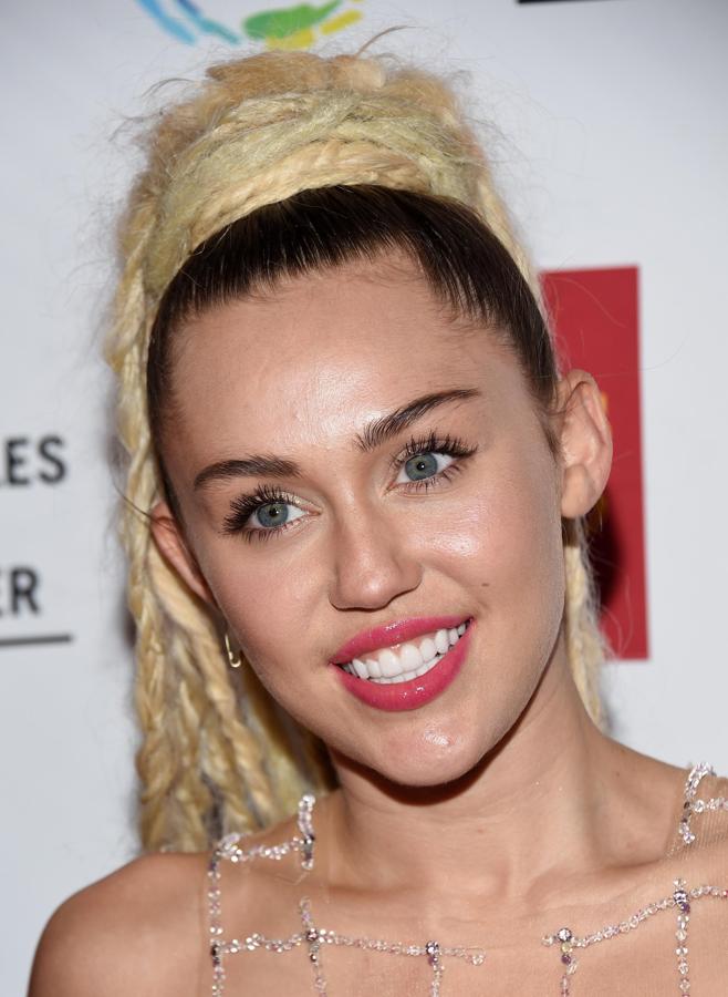 Los labios rosas son un 'must' de la época. Llévalos con el resto de la cara al natural para un 'look' otoñal.