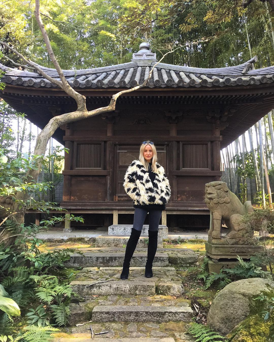 Moda, viajes y familia es lo que podemos ver en la cuenta de Instagram de Caitlin Kelly, que roza los 11 millones de seguidores. @ckcaitlinkelly