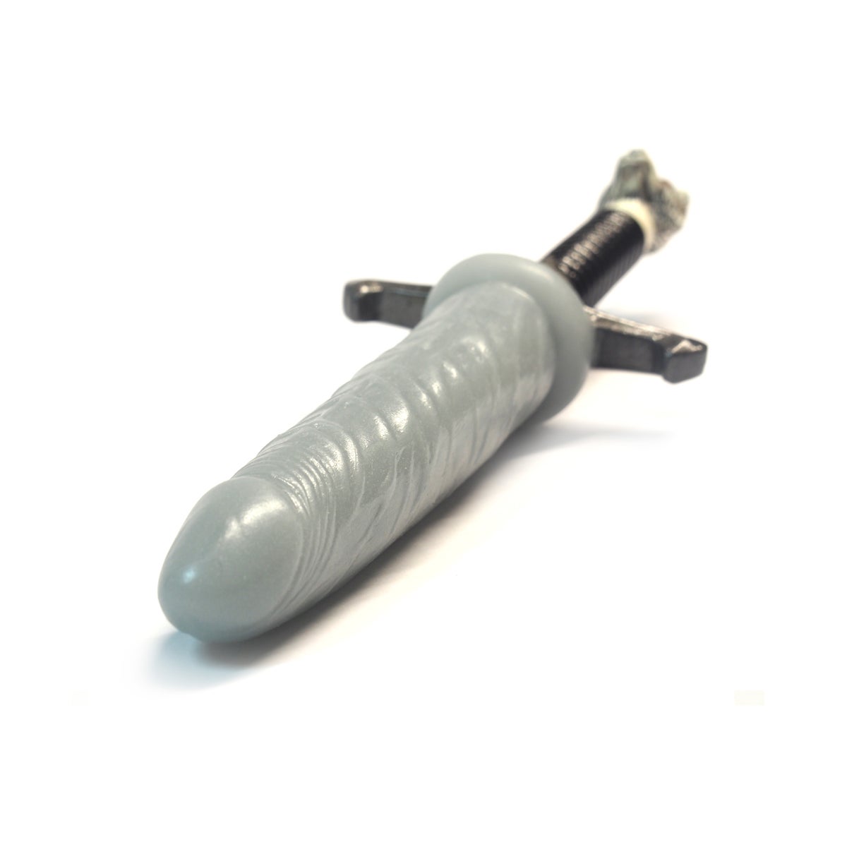 Detalle de los acabados del vibrador decorado con la cabeza de lobo que luce la espada de Jon Snow, que es uno de los artículos de Geek Sex Toys más demandados por los fans de la serie.