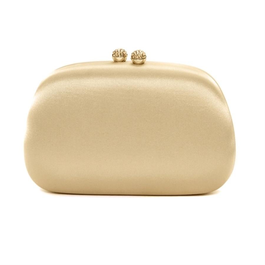 Clutch oval de Isla: 260 euros.